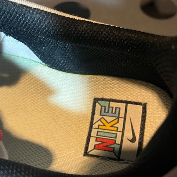 Nike Air Max - Picture 8 of 16